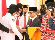 Gubernur Ayodhia Kalake Kukuhkan Anggota Paskibraka Tingkat Provinsi NTT Tahun 2024