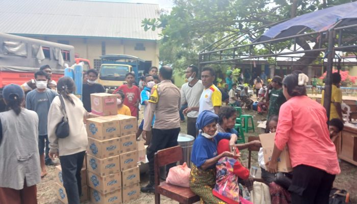 Polda NTT dan Sejumlah Instansi Bersinergi Terus Memberikan Bantuan kepada Korban Erupsi Gunung Lewotobi