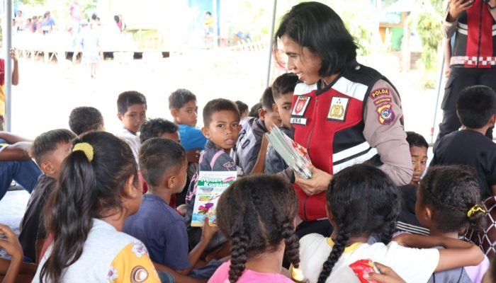 Polri adakan Kegiatan Trauma Healing bagi Anak-Anak Korban Erupsi Gunung Lewotobi