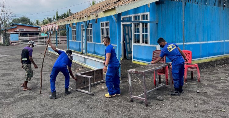 Polairud Polda NTT Sigap Kawal Pilkada di Daerah Rawan Erupsi Gunung Lewotobi