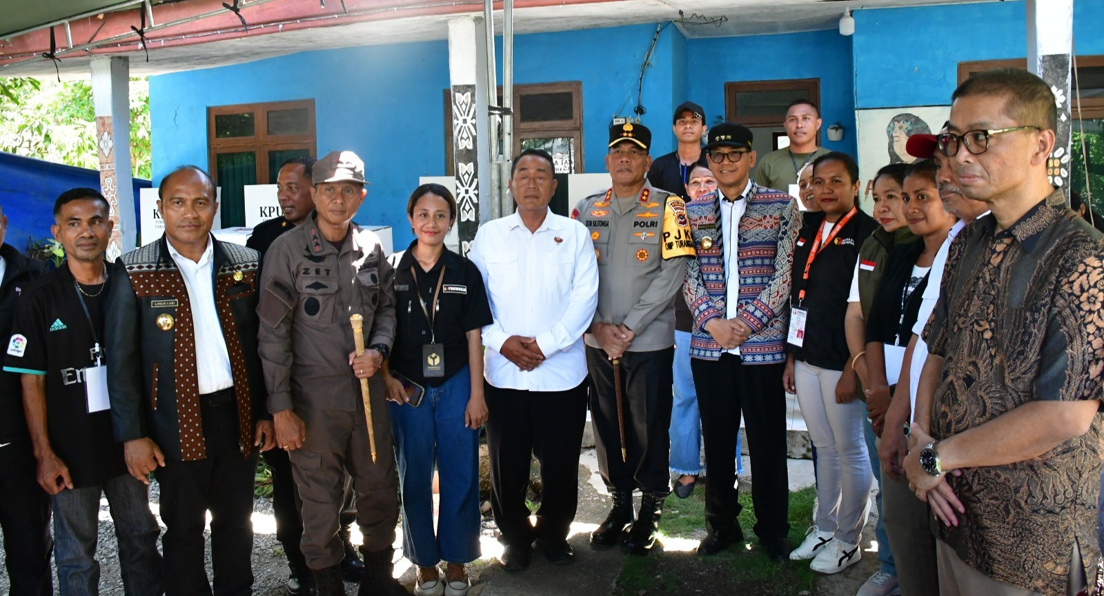 Kapolda NTT Pastikan Pelaksanaan Pemungutan Suara di TPS Berjalan Aman dan Lancar