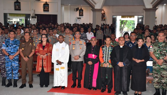 Polda NTT Rayakan Natal dengan Semangat Kebersamaan dan Pelayanan