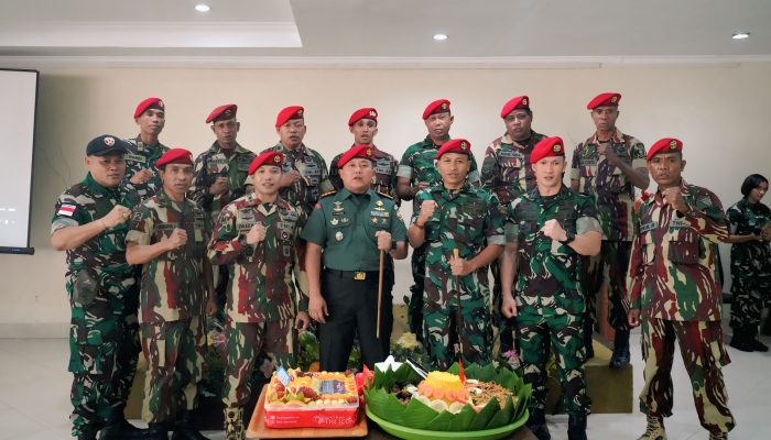 Prajurit Korps Baret Merah Wilayah NTT Menggelar Acara Syukuran HUT Kopassus ke-73