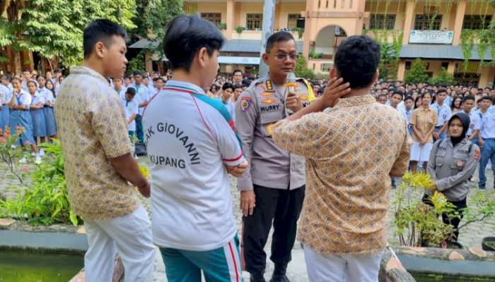 Irwasda Polda NTT Kunjungi SMA Katolik Giovani Kupang