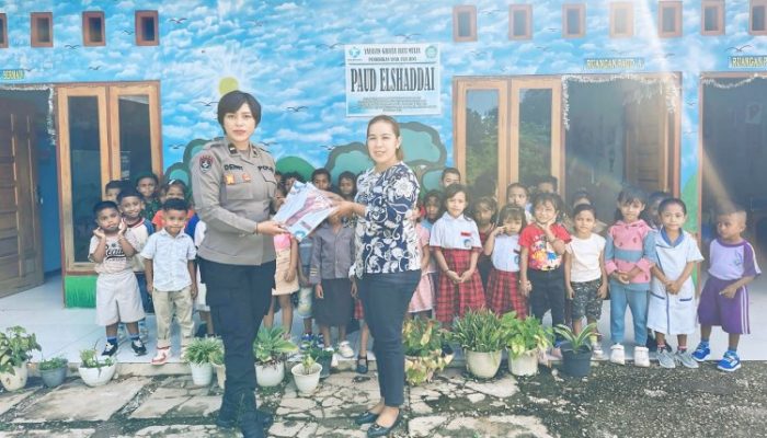 Tulus dari Perbatasan: Ipda Densy dan Suami Bangun Harapan bagi Anak-anak Kurang Mampu di Belu