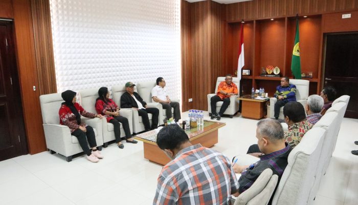Gubernur Melki Laka Lena Terima Audiensi Pengurus DPW Bakti Taskin NTT