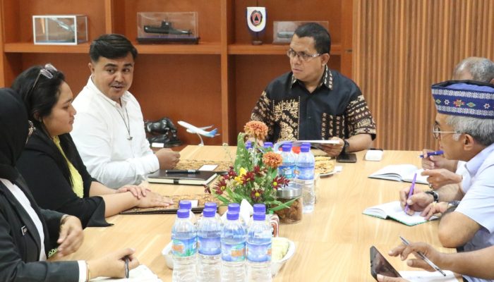 Gubernur NTT Terima Audiensi Thresher Shark Indonesia 