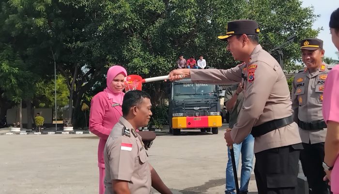 23 Personil Bintara Polres Lembata Naik Pangkat, Bripka Agus Nahak Dapat Penghargaan dari Kapolda NTT